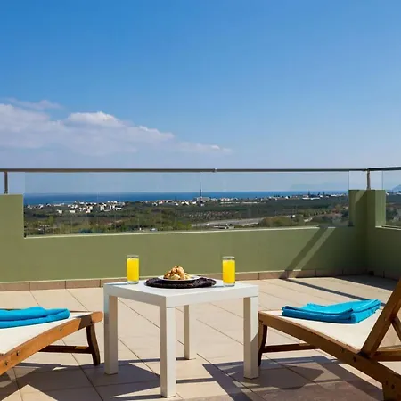 Villa Dimokratia *